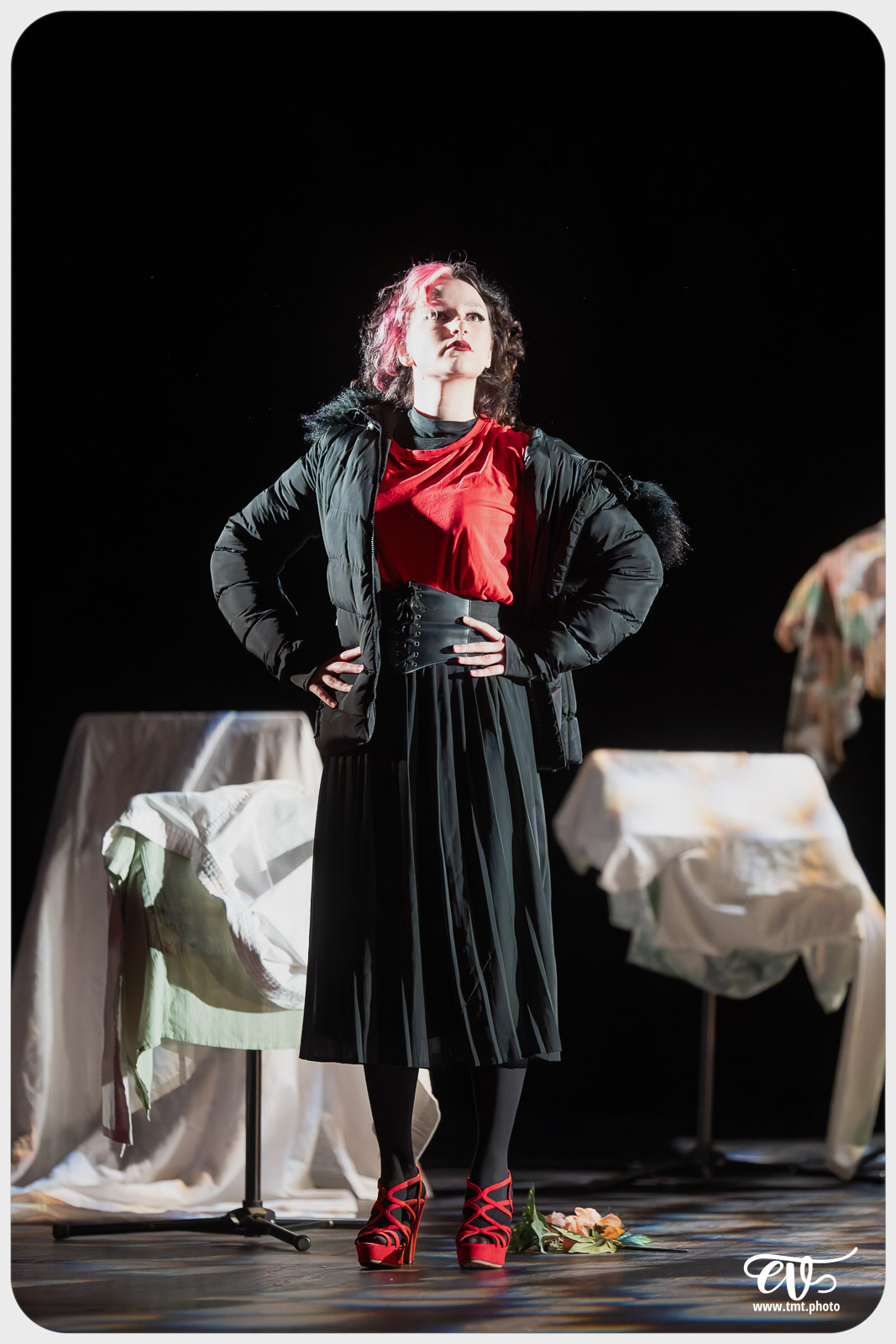 BLANCHE-NEIGE FOUTUE FORET